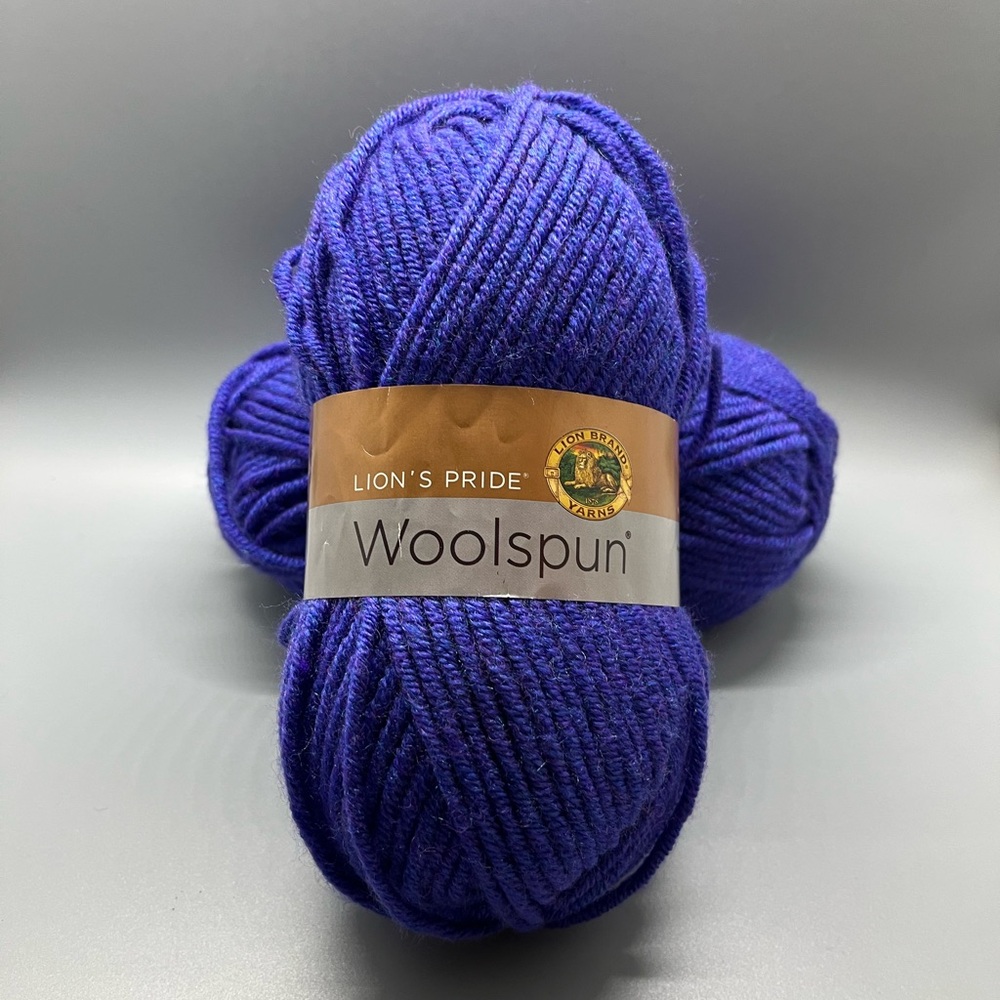 Lion's Pride Woolspun Yarn in Rich Purple